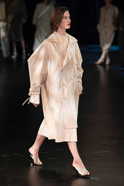 Look 35